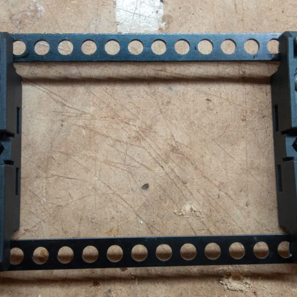 Flipside of assembly. Notice on the ends of each mounting bracket the adjustable ‘wingspan’ of the brackets.